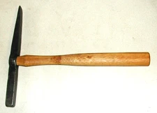 VINTAGE STONE HAMMER 10 INCH HEAD MASON OR ROCK