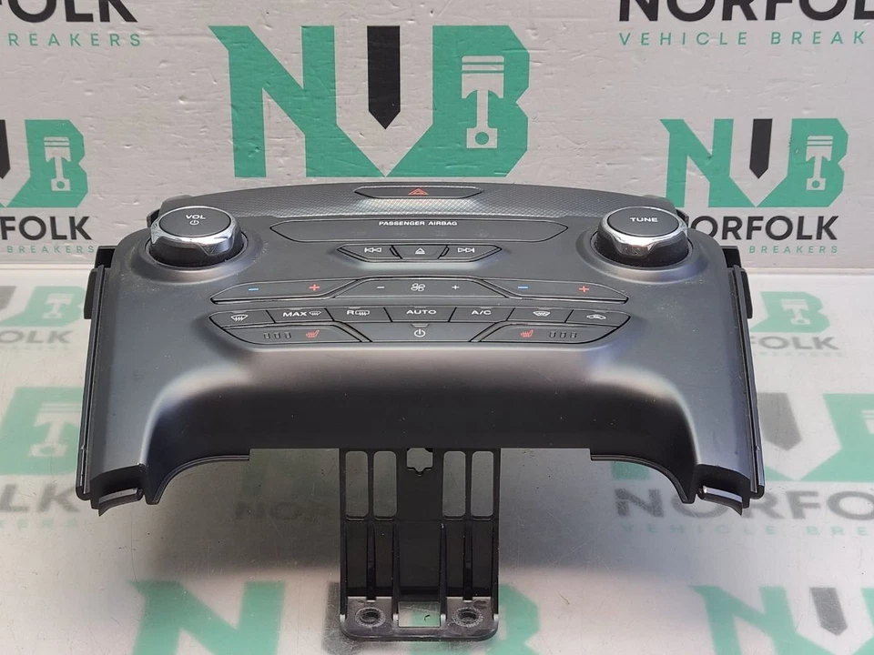 FORD RANGER MK3 T6 Digital Climate Control Panel EB3T18E245FLS - Image 4 of 4