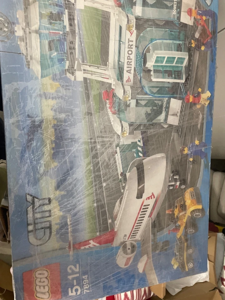 LEGO City 7894 Airport