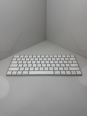 Apple A1644 Magic Keyboard Rechargeable Wireless Bluetooth NO CABLE