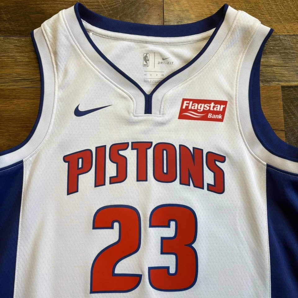 Camiseta deportiva de baloncesto Nike NBA Detroit Pistons Blake Griffin Swingman Dri-Fit pequeña Foto 2 de 4