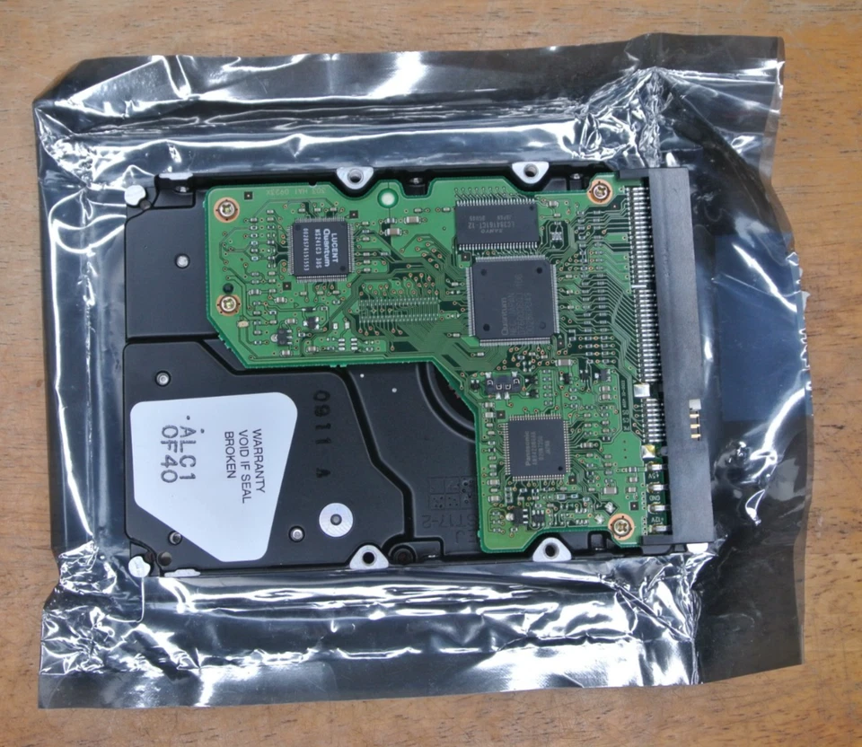 3.5" IDE Hard Drive 30GB Apple HDD Fireball 1ct 15 - Image 2 of 3