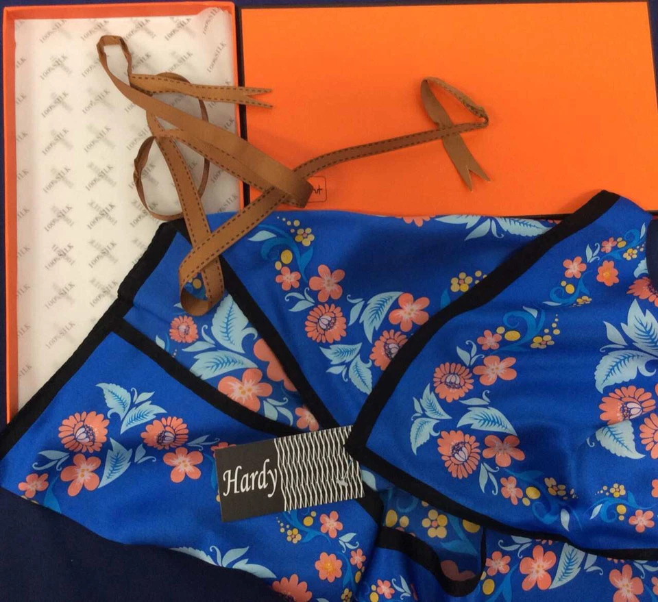 Bufanda cuadrada Hardy's textil 100 % seda 16 mm satinada estampada Foto 4 de 4