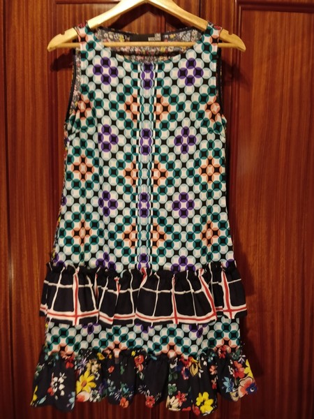 vestido Love Moschino , nuevo, talla M.