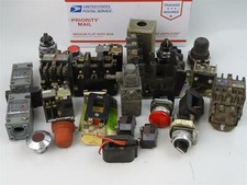 Assortment Allen Bradley , Switches , Buttons, Contactors