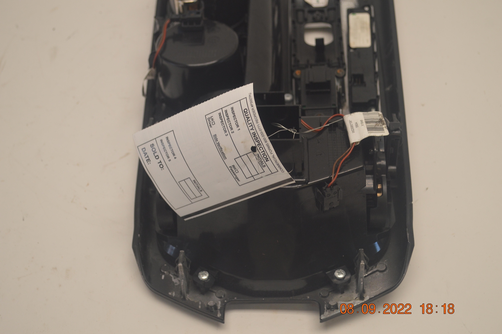 2014-2019 MASERATI GHIBLI 3.0L CENTER CONSOLE GLOVE BOX COMPARTMENT CARBON OEM