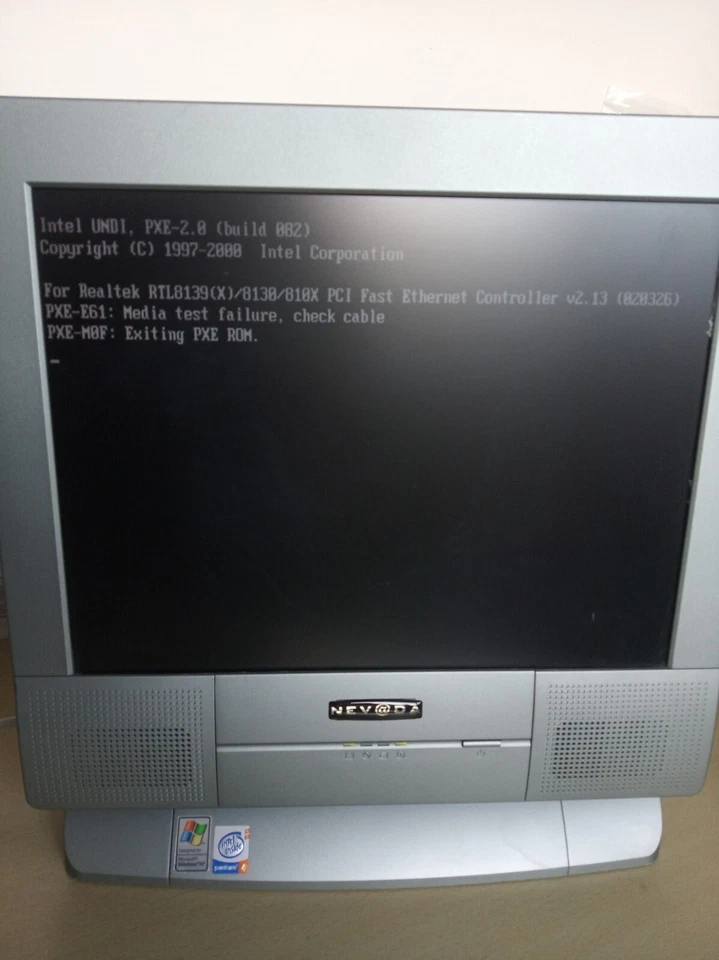 pc all-in-one nev@da Nevada Clevo L295P VINTAGE computer SENZA HDD - Immagine 3 di 4