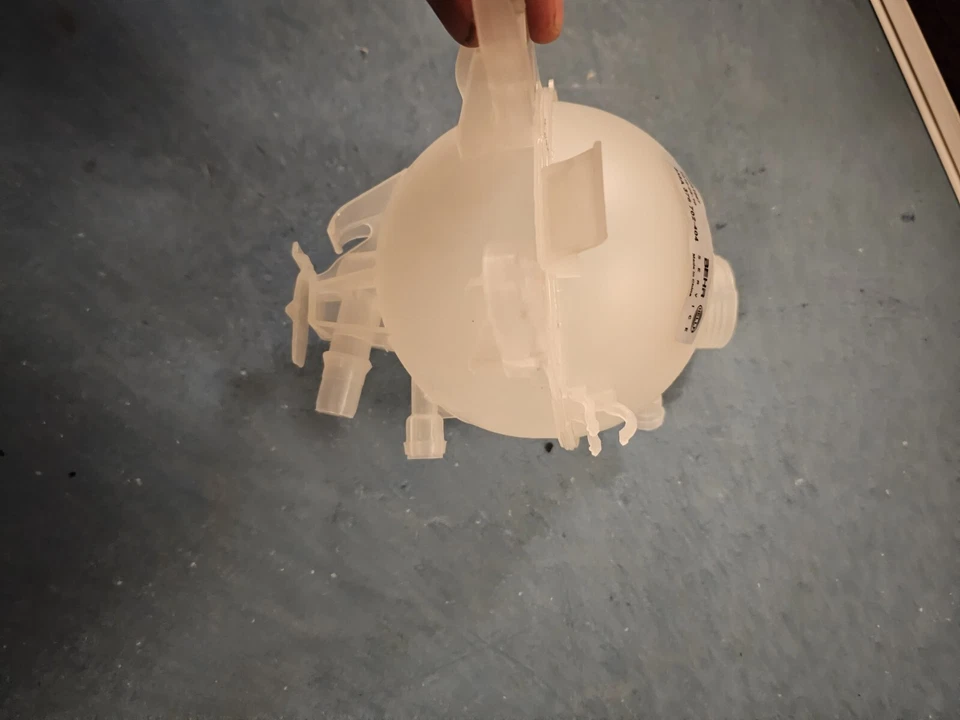 1XNEW COOLANT EXPANSION TANK BOTTLE FOR PEUGEOT MINI CITROEM DS HELLA - Image 4 of 4