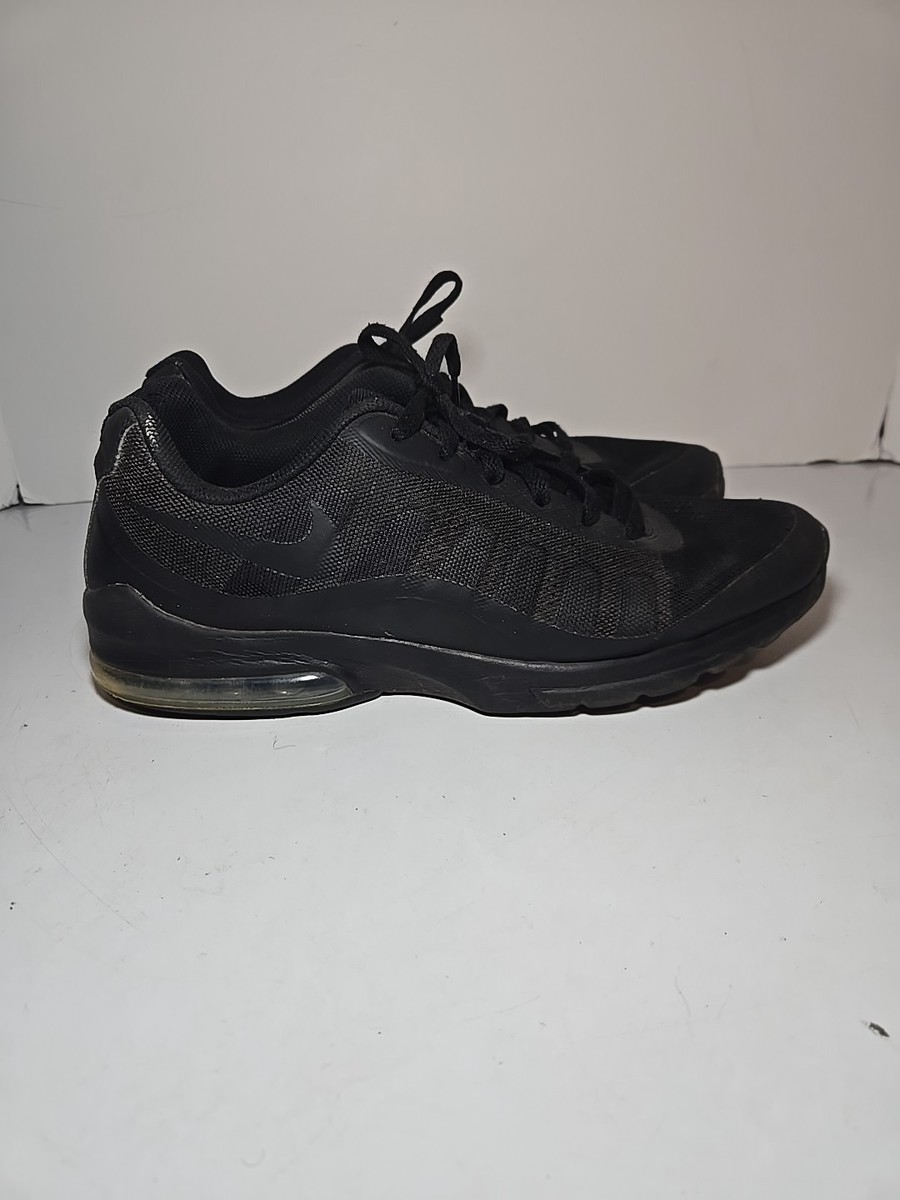 nike air max invigor triple black