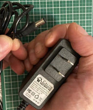 15V AC adapter fit Fluke ScopeMeters 90 Series 105 99 98 97 96 95 93 92 91s