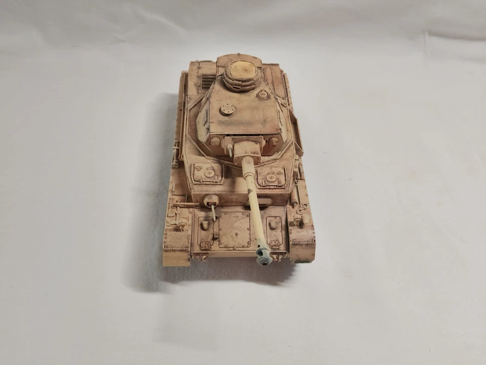 PANZER IV 1/35 COSTRUITO COME DA FOTO - Immagine 2 di 3