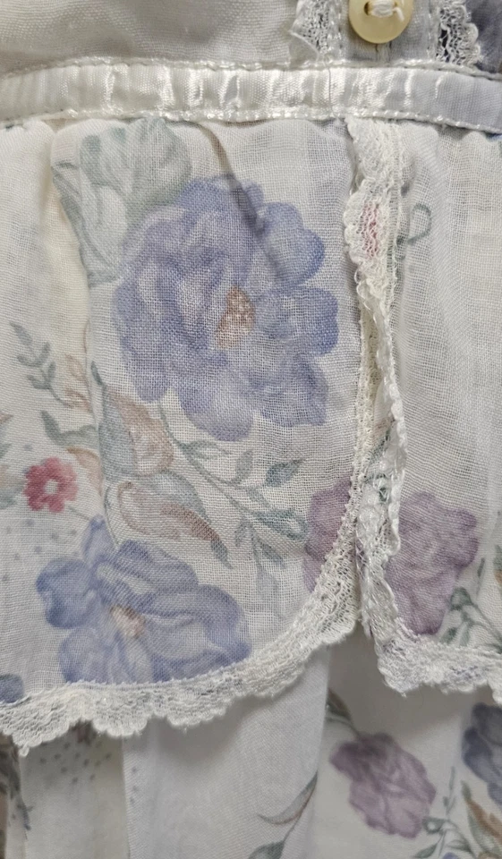 70s Vintage Gunne Sax Jessica MIDI Peplum White Voile Blue Floral Sundress Sz 11 - Image 3 of 4