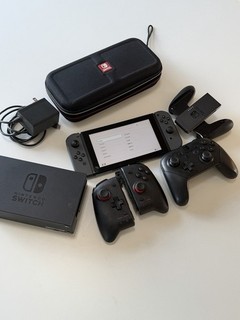 Nintendo Switch Handheld Consoles & Accessories lot