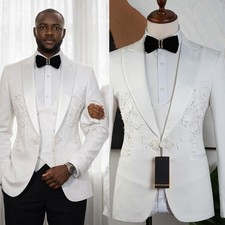 Luxury Men Suits Flower Appliques Regular Fit Wedding Tuxedos Peak Lapel Beading