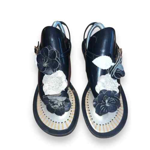 Jack Rogers Jelly Water Flat Sandals Black -White Flowers Size 7 - Picture 1 of 8