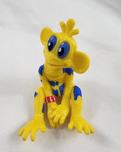 Vintage 1997 Lost In Space Blawp Action Figure Movie 2" Toy Alien Yellow Blue