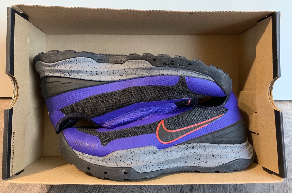 triple black nike air max 720