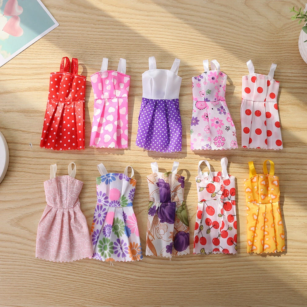 Dolls dressing 2024 up clothes