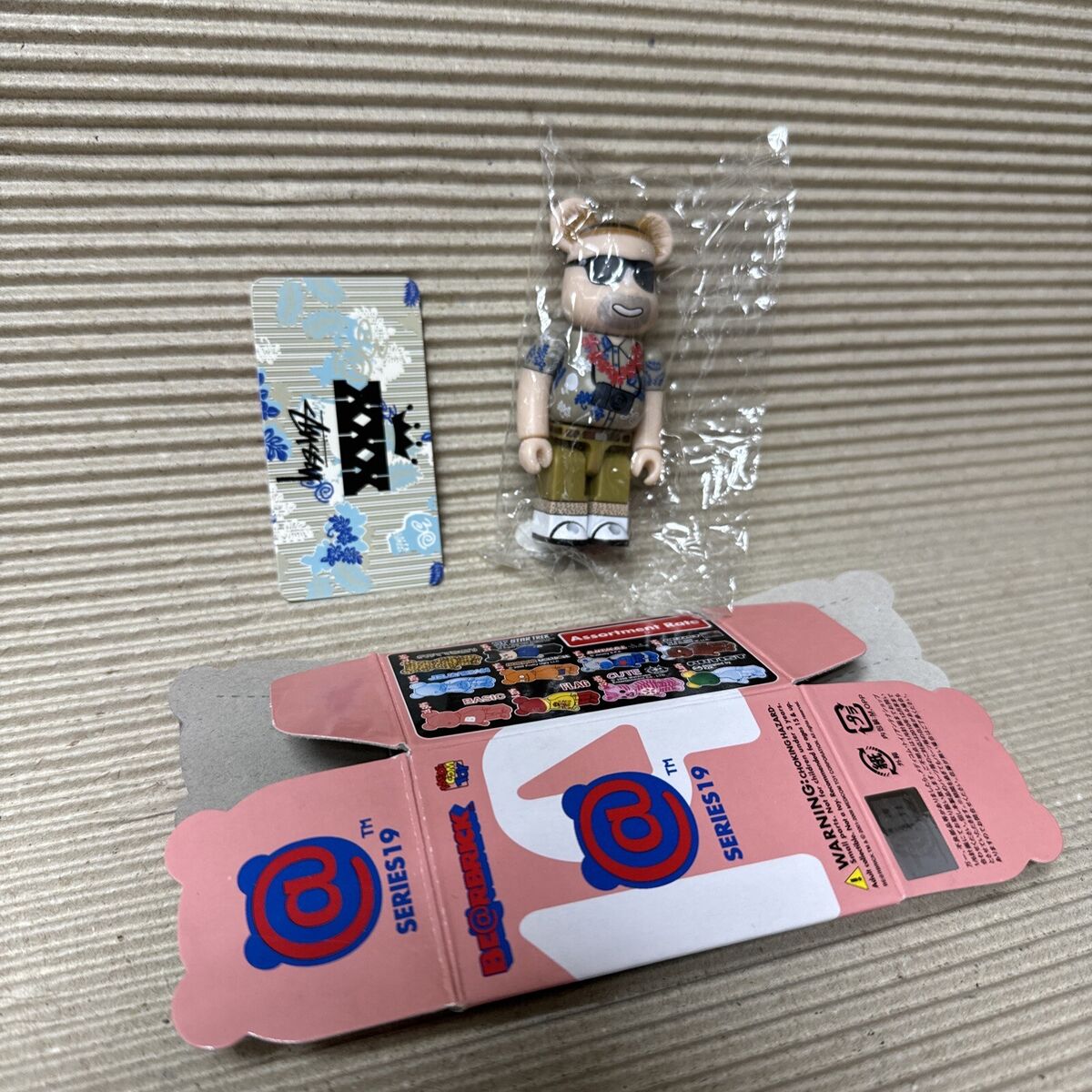 Bearbrick 100% Series 19 Secret Stussy Medicom Toy 1/192 BE Bearbrick 100% Series 19 Secret Stussy Medicom Toy 1/192 BE
