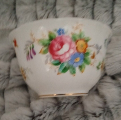 Vintage Tuscan Bouquet Fine Bone China Teetasse Muster Nr. C7412