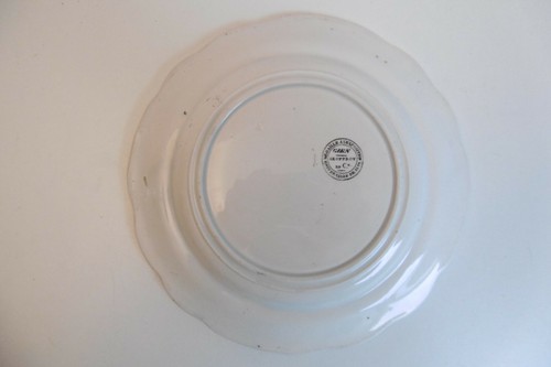 ANCIENNE ASSIETTE EN FAIENCE DE GIEN VIELLES CHANSONS N° 4 "DANS LES GARDES ..." - Picture 3 of 4