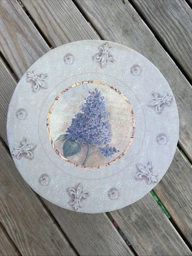 Kathryn White Art in Motion Tri-Coastal Fleur de Lis Lavender Hat Box Decor 2000