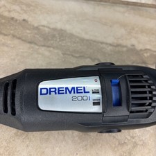 Herramienta giratoria de 2 velocidades Dremel serie 200 modelo F013020001 multiherramienta con cable negro