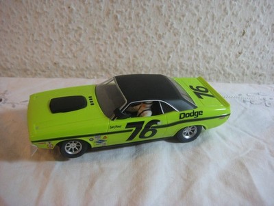 Scalextric Auto Dodge Challenger 1:32 aus Sammlung