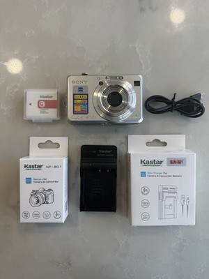 Sony Cyber-Shot 8.1 Mega Pixels DSC-W100 Digital Camera Tested Bundle (CS001B4B)
