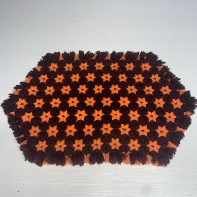 Only 1 ! Vintage Handmade Orange & Brown  Crochet Placemat Daisy Loom MCM