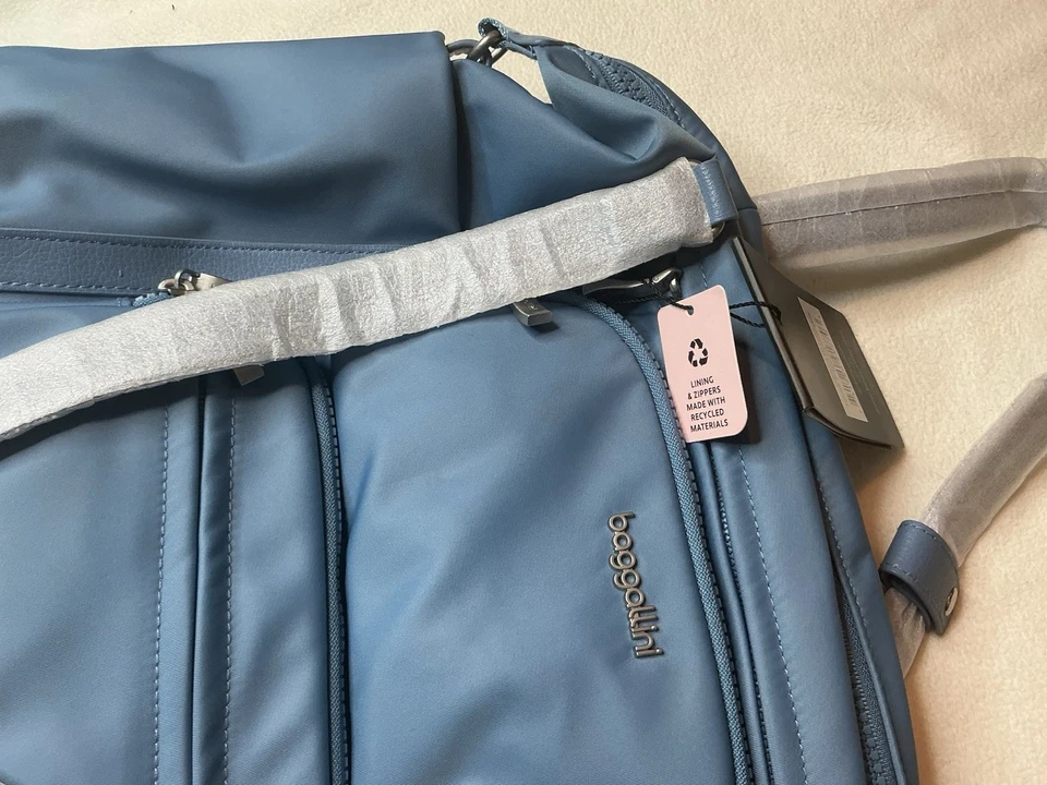 Baggallini Nolita小号可调式女式矢车菊斜纹背包蓝色 — 第 3/4 张图片