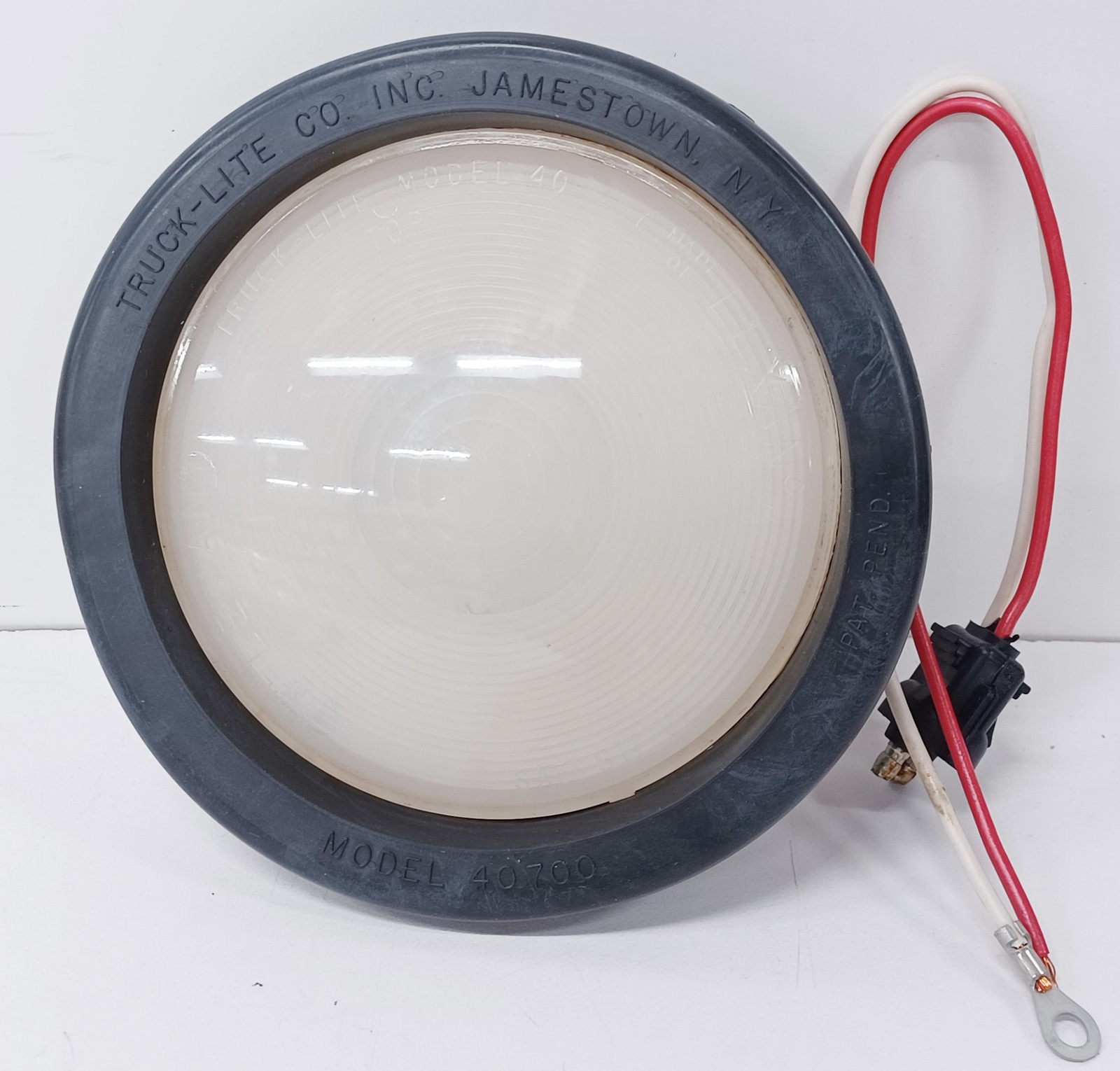 Lot of 2 New TruckLite Model 40 Dome Light Assemblies, NSN 6220004499761 eBay