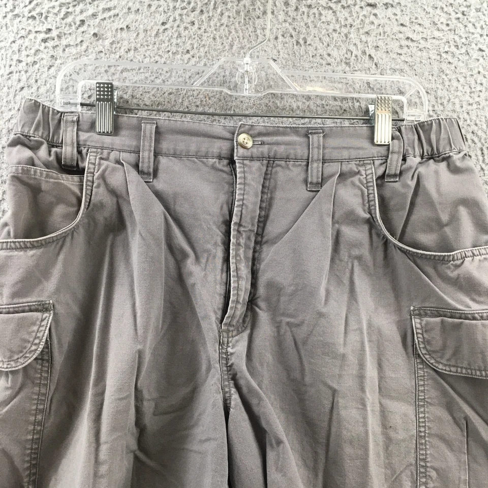 Columbia Cargo Shorts Mens 36 (Actual 33X7.5) Gray Mid Rise Elastic Waist Zip - Image 2 of 4
