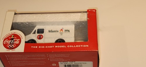 Lledo Days Gone: 1996 Atlanta Olympic Games Coca-Cola Truck Die-cast model look - Picture 3 of 13