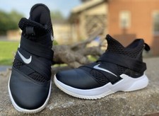 Nike Black Boys Sz. 5.5 Lebron James Soldier 12 Basketball Sneakers