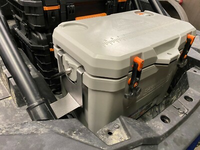 Ozark 26 Cooler W/ Drain Plug Mount Polaris RZR Logo XP1000 (MADE IN THE USA - Foto 11