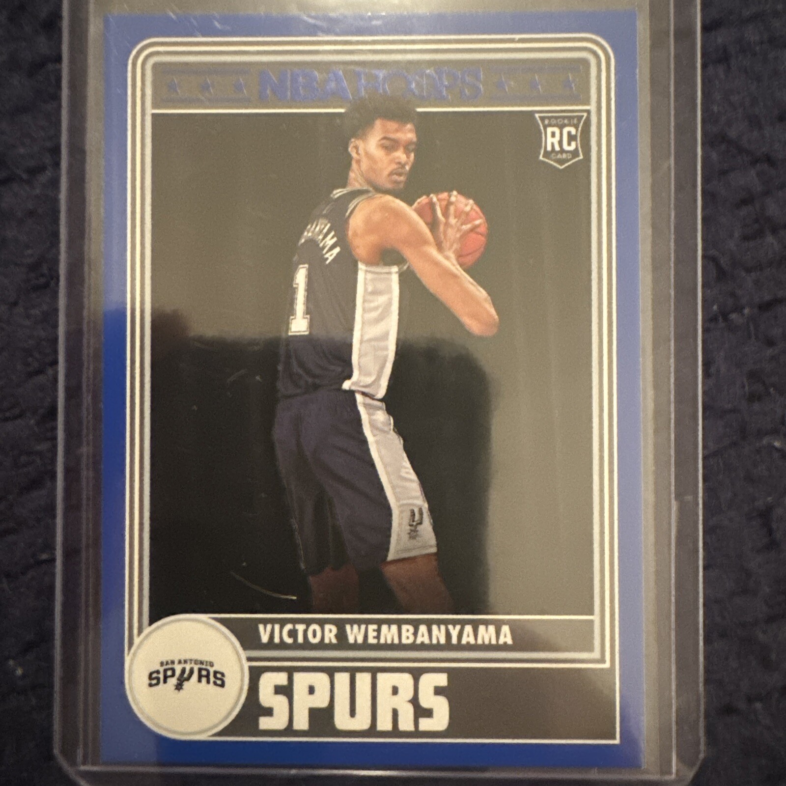 2023-24 Panini NBA Hoops - Hoops Tribute Blue #298 Victor Wembanyama (RC)