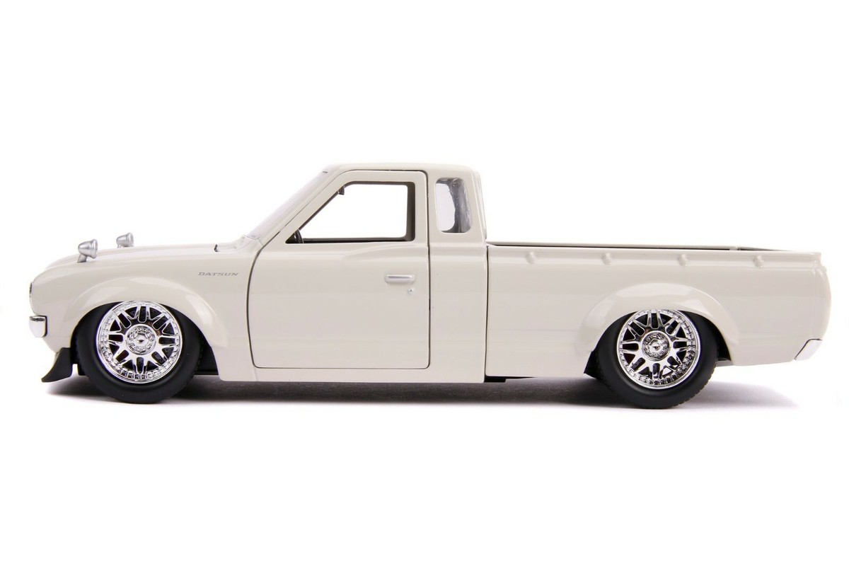 JADA JDM TUNERS 1972 DATSUN 650 PICKUP TRUCK BEIGE 1:24