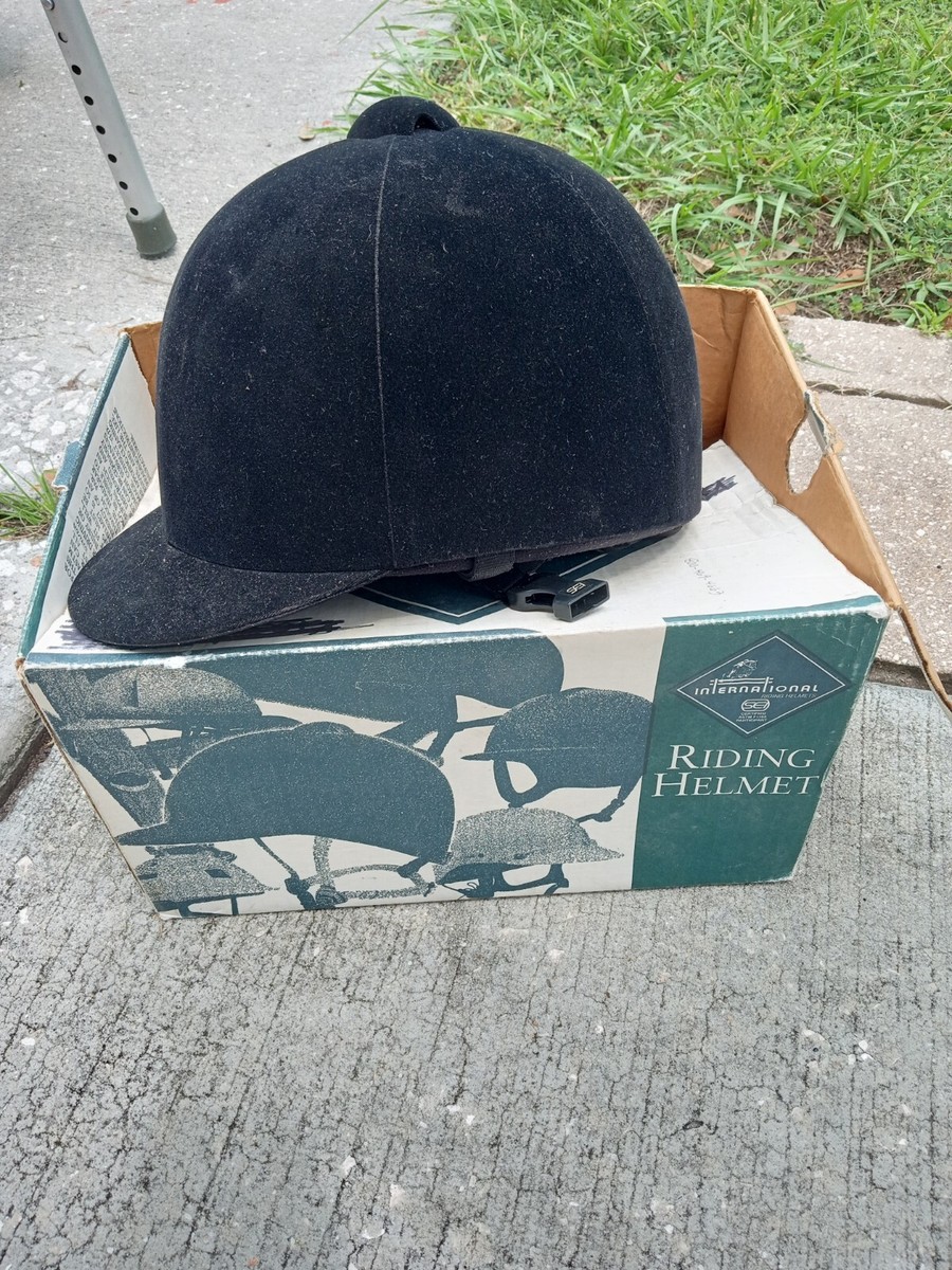 International Horse Riding Helmet-Hunt Cap Size 1/8 Black