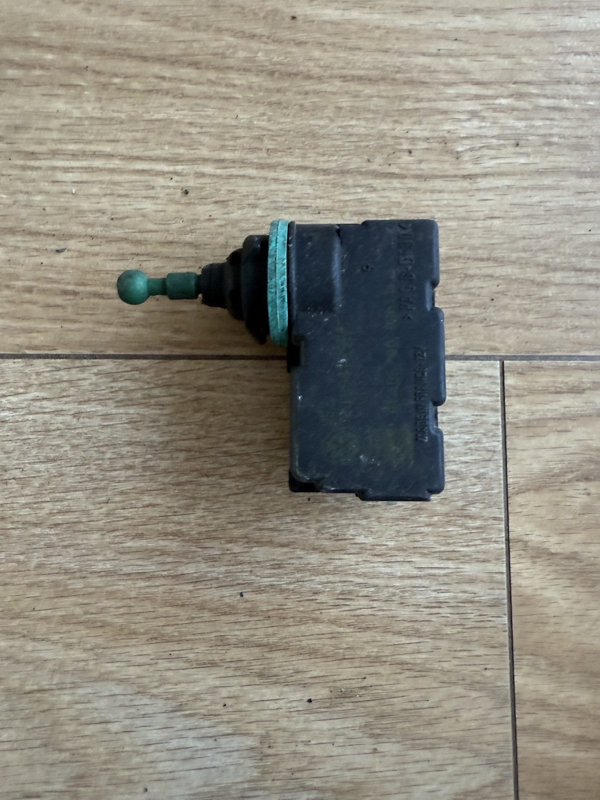 Audi VW Seat Śkoda Headlights Leveling Adjustment Motor 1J0941295F Oem