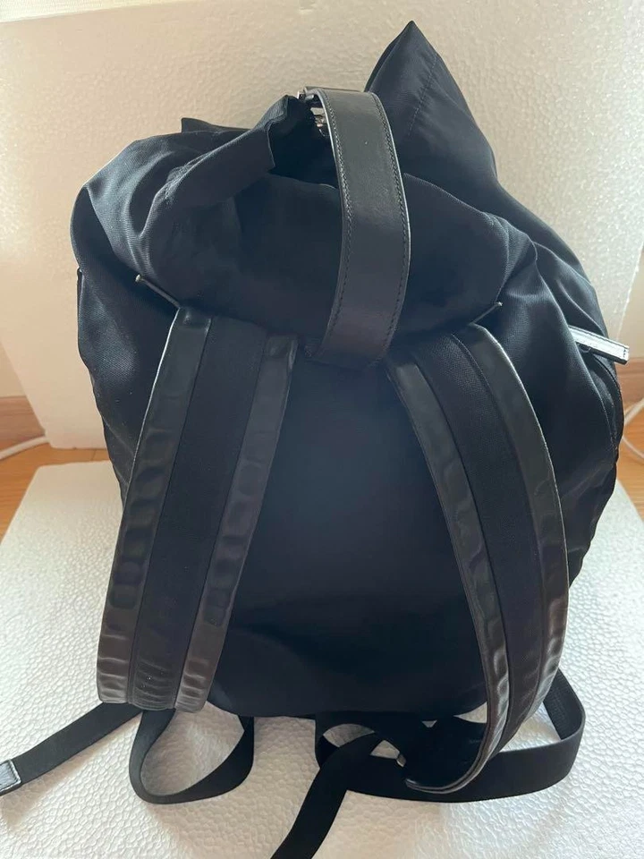 Mochila Gucci Nylon Cuero Negra Elegante Unisex Jackie Mochila con Cordón Foto 4 de 4