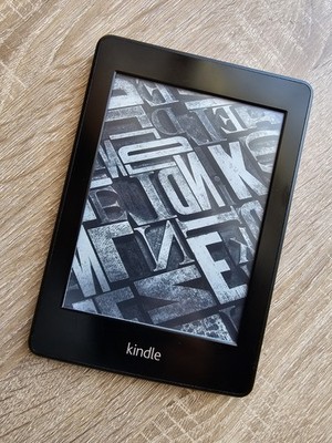 Amazon Kindle Paperwhite EY21 WLAN 6 Zoll E-Reader Schwarz 4Gb WiFi WLAN