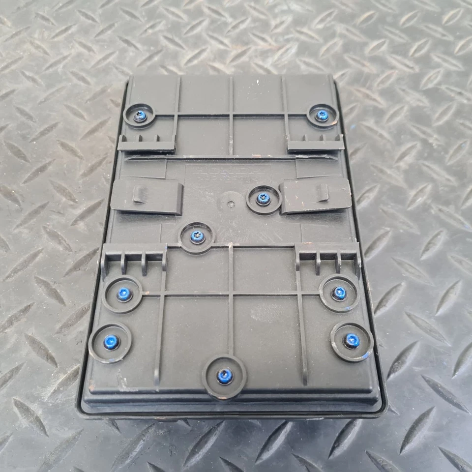 Honda CR-V Mk5 (RT68) 2021 2.0 Hybrid Central Body Control Module 38800TLCE711M1 - Image 3 of 4