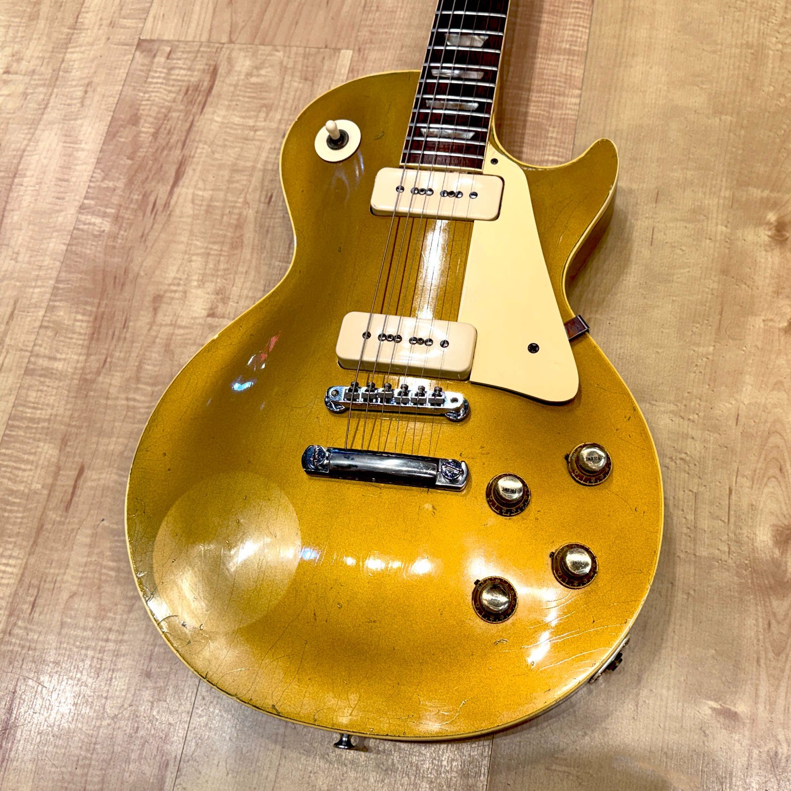 Gibson Les Paul Standard Gold Top Electric Guitar (Gold) - Vintage 1969