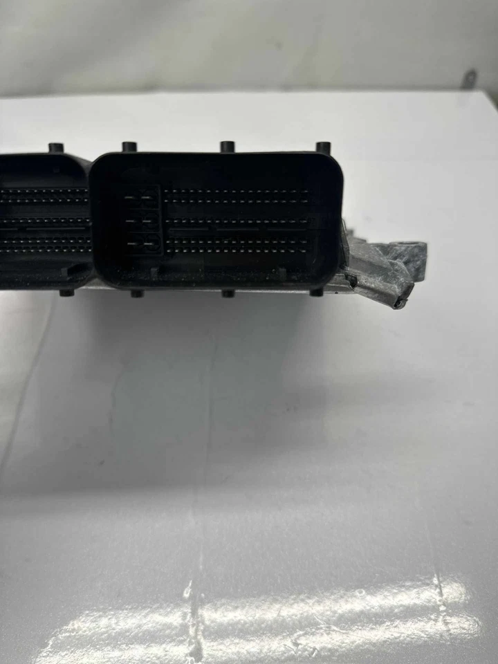 Unidad de control del motor Chevy Silverado 1500 2019 ecm ecu conjunto clásico OEM 391712GRC1 Foto 4 de 4