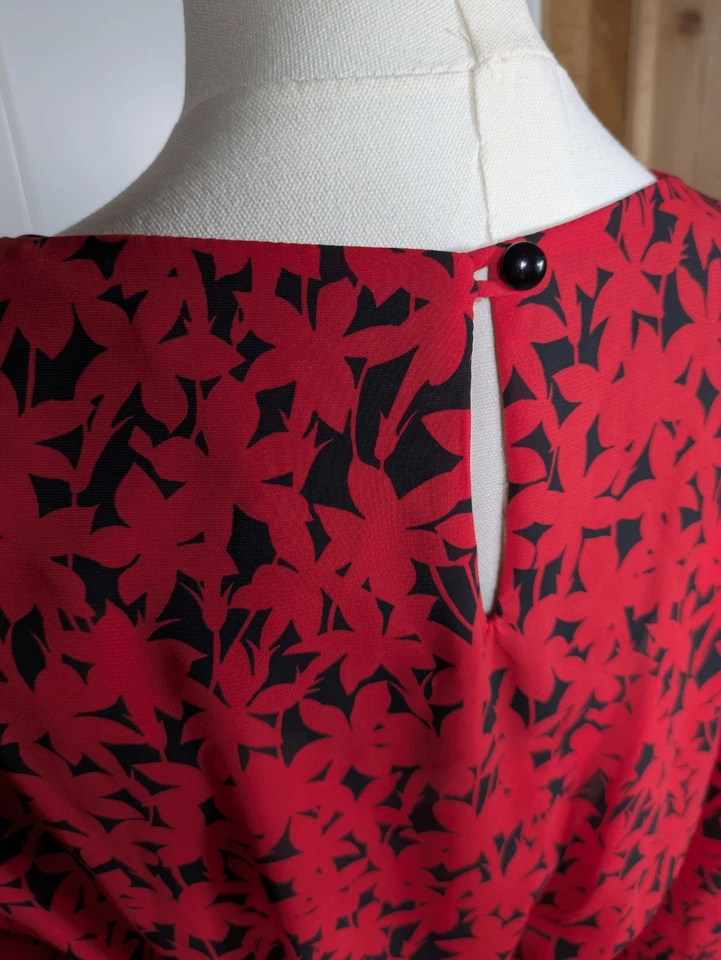 Vestido Rojo Vintage Dama Carol Of New York Años 80 Negro Floral Talla 12 Retro Cinturón Foto 4 de 4