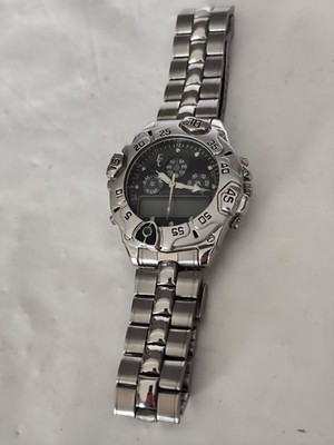Aus einer Auflösung: Eric Chevillard Armbanduhr