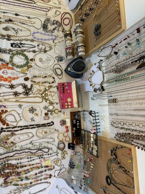 Huge 200+ Pc Estate Jewelry Lot   Signed Napier Baby Phat Monet 1928 Avon Swank