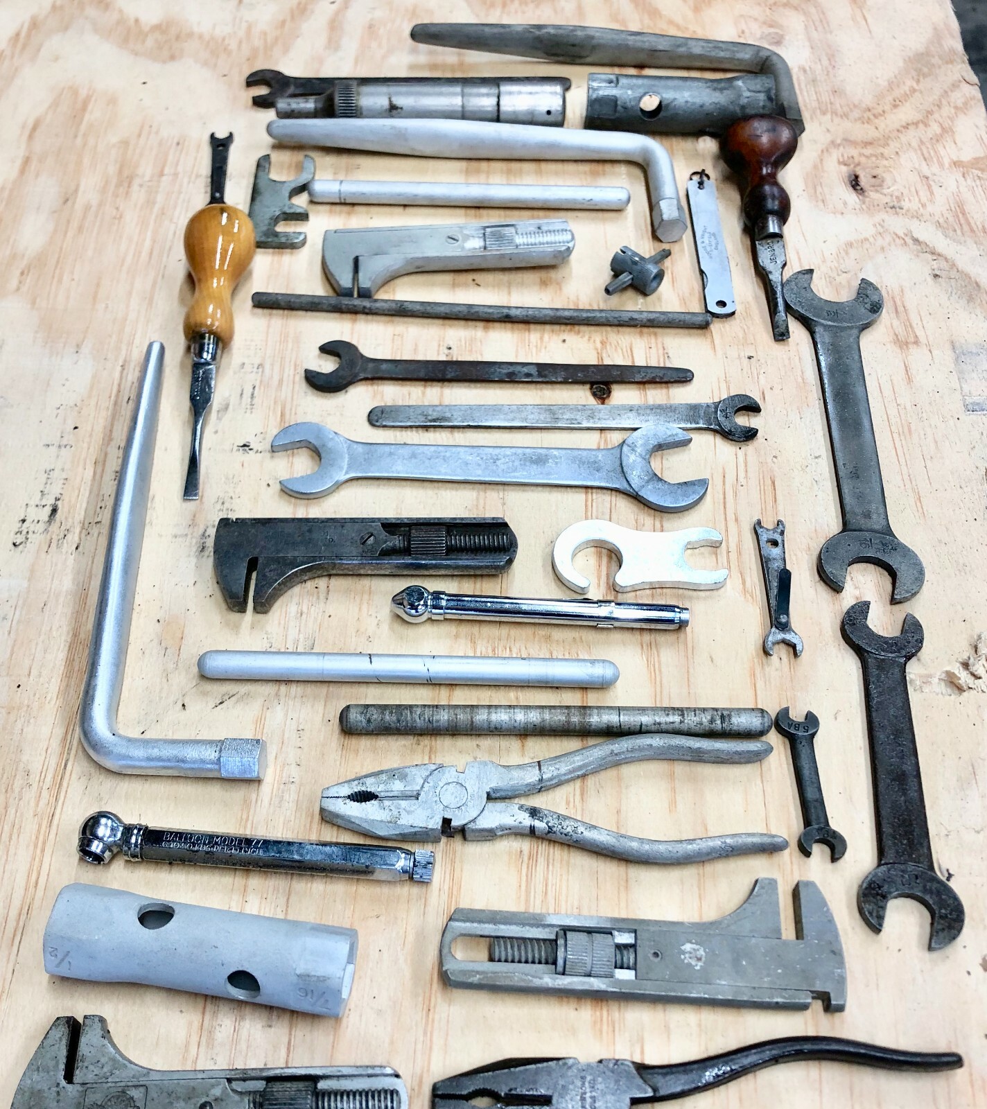 ROLLS ROYCE CLOUD PHANTOM BENTLEY TOOL. LARGEST 1946-65 USED INVENTORY ON EARTH