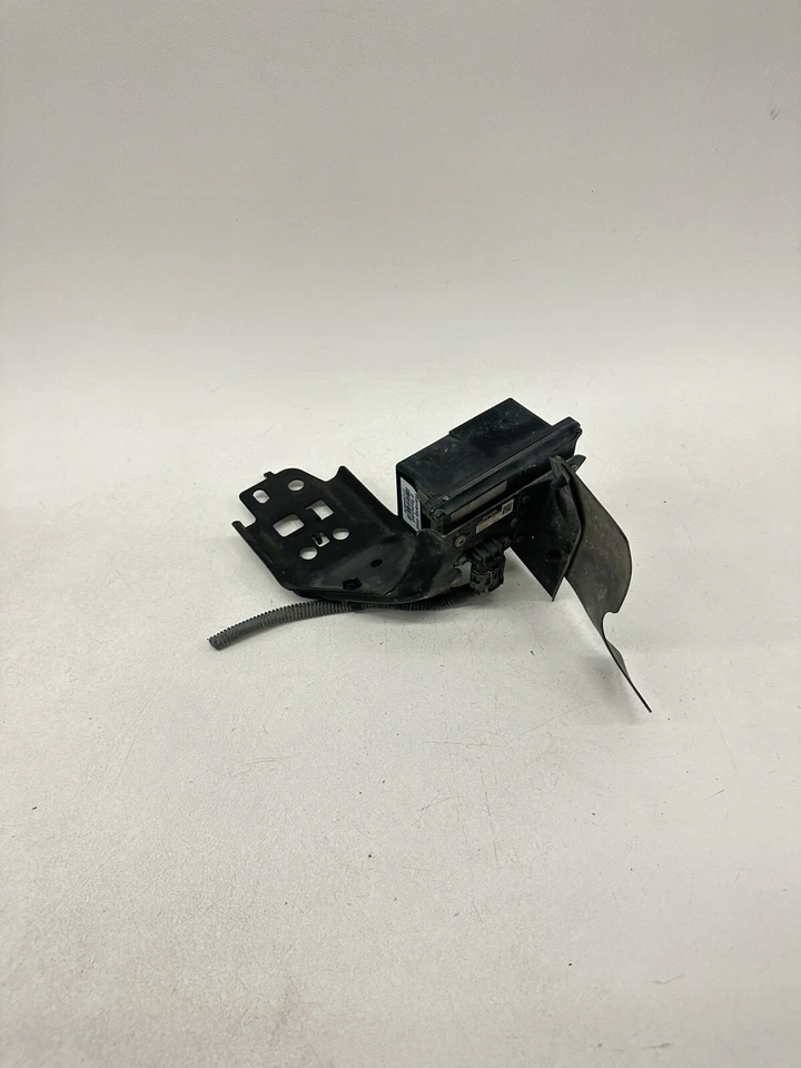 Sensor de distancia de control de crucero radar láser Toyota Sienna 2006-2010 88210-45020 Foto 2 de 4